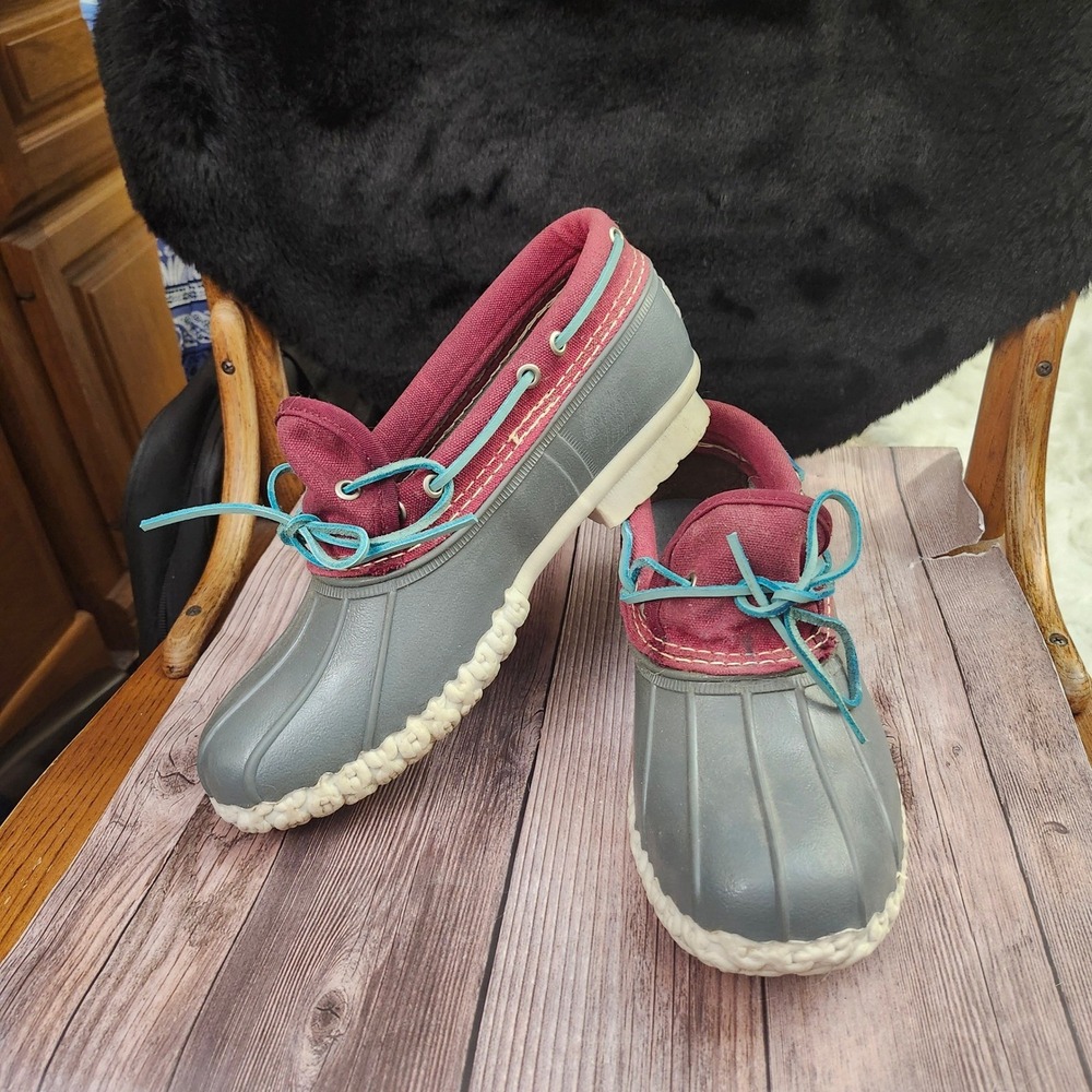 LL Bean Signature Womens 10 M Duck Shoes Gray Burgundy Waterproof Classic Maine